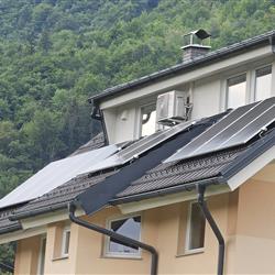 Hibridna sončna elektrarna Growatt 8,6kW s 25kWh baterijami, brez izpusta - Osrednja Slovenija