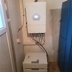 Retrofit – vgradnja hranilnika v obstoječo sončno elektrarno - primorska