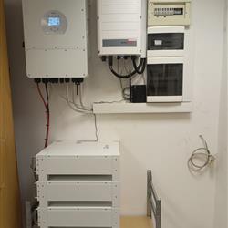 Retrofit – vgradnja hranilnika v obstoječo sončno elektrarno SolarEdge - Ljubljana