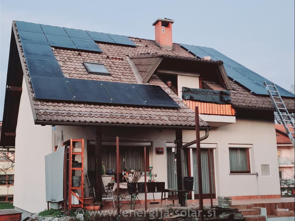 Hibridna sončna elektrarna 10,56kW - Gorenjska