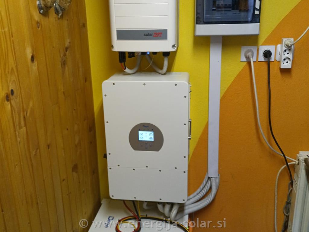Retrofit - vgradnja hranilnika 10kWh v obstoječo sončno elektrarno - Ljubljana okolica