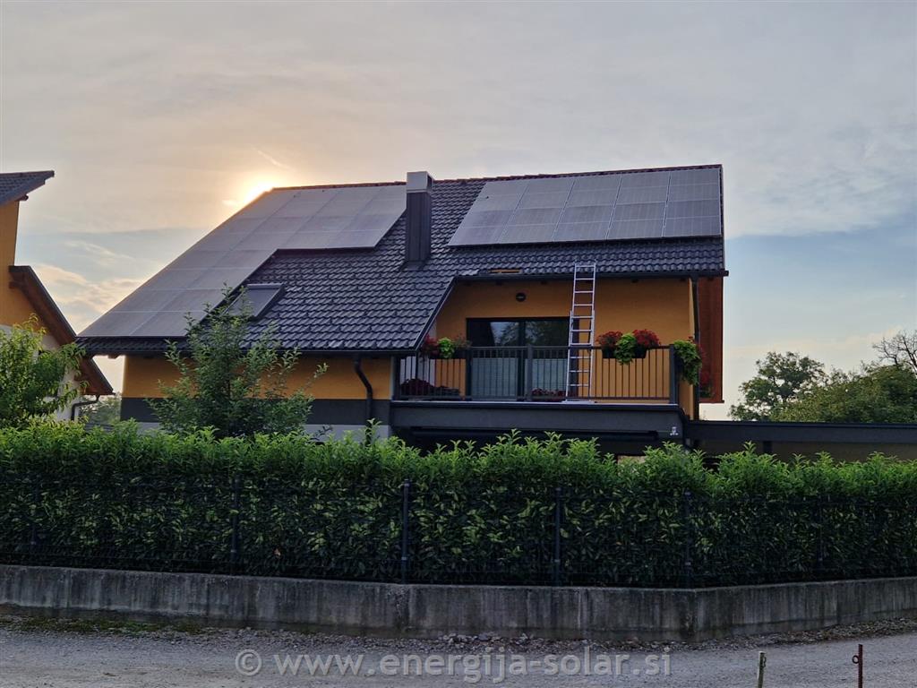 Hibridna sončna elektrarna 12,1kW z 20kWh baterija - Gorenjska