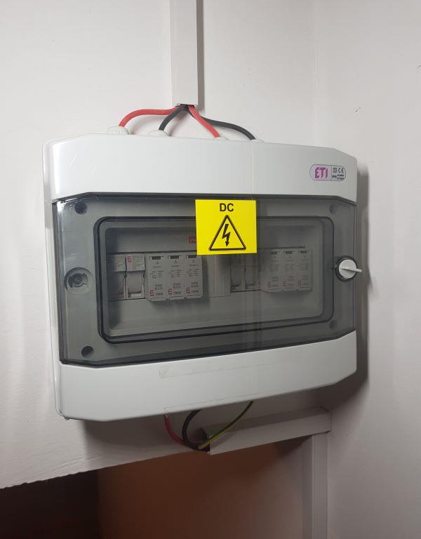 Zaščite v mali sončni elektrarni 2,5kW