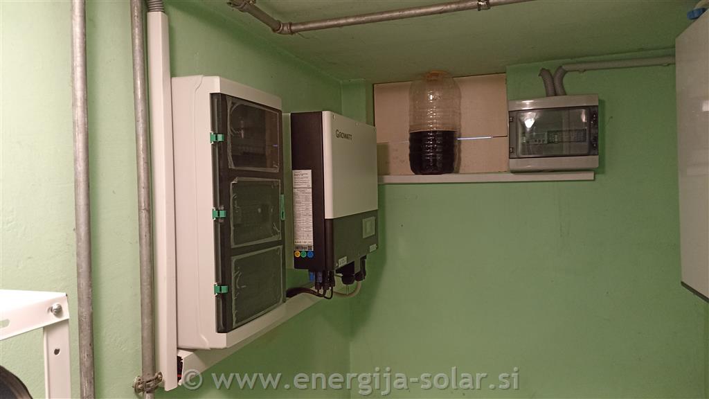 Hibridni razsmernik Growatt 10kW
