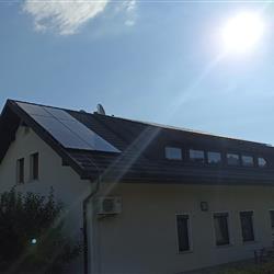 Retrofit . vgradnja hranilnika v obstoječo sončno elektrarno - Ljubljana