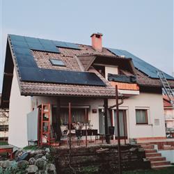 Hibridna sončna elektrarna 10,56kW - Gorenjska