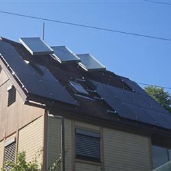 Hibridna sončna elektrarna 6,7kW, brez oddaje v omrežje - Osrednja Slovenija