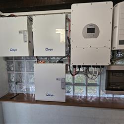 Retrofit - vgradnja hranilnika 15 kWh v že obstoječo elektrarno - osrednja Slovenija