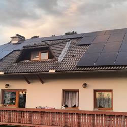 Hibridna sončna elektrarna 13kW z 10kWh Kstar hranilnikom - Štajerska